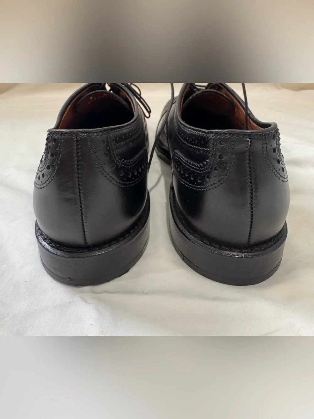 Brooks Brothers Medallion Cap-Toe Oxford dress shoes US9 black